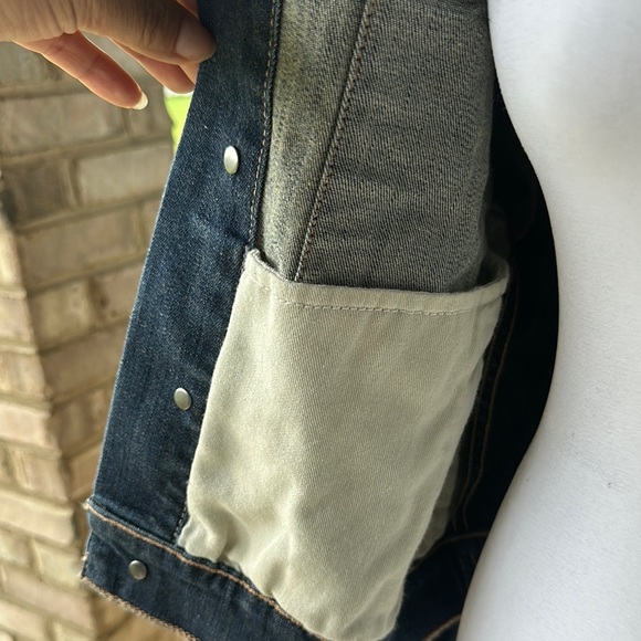 Ariat Women's Blue Denim Jacket - Picture 6 of 10